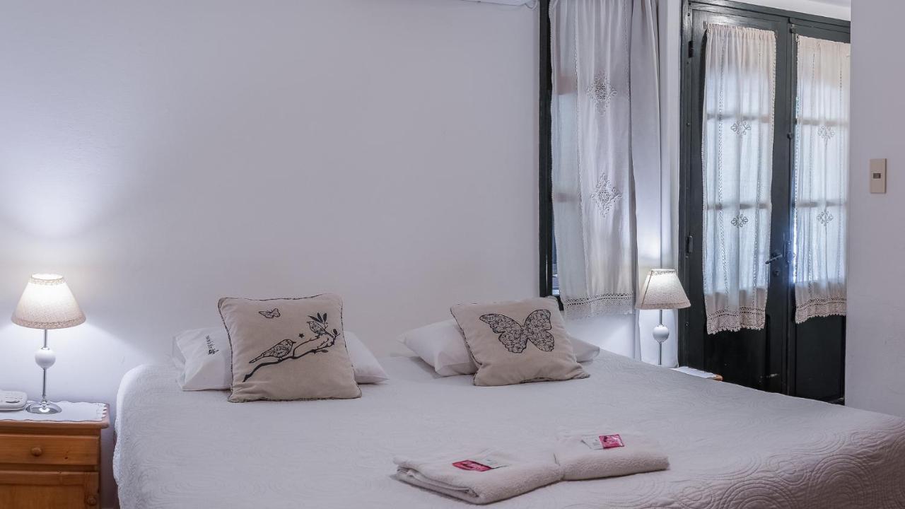 Posada De La Flor 科洛尼亚-德尔萨克拉门托 外观 照片